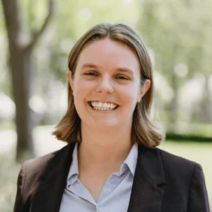 Maggie Avery_Associate Advisor